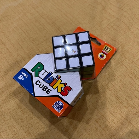 New The Original Classic Spin Master 3x3 RUBIK’S CUBE - Picture 2 of 6